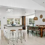 펜션 Tarje - 320m From The Sea By Interhome 론네