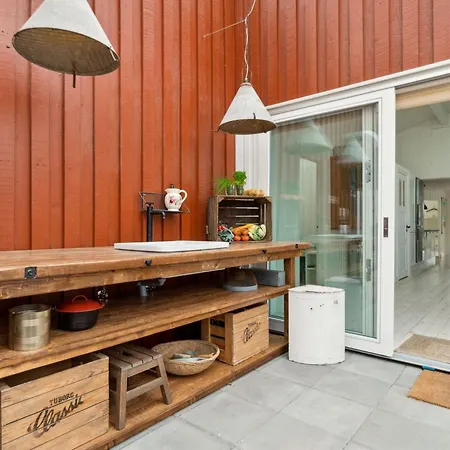 Tarje - 320m From The Sea By Interhome 펜션
