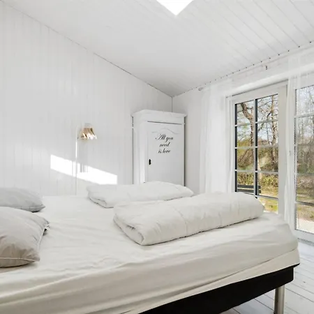 Tarje - 320m From The Sea By Interhome *