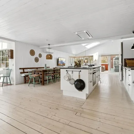 Tarje - 320m From The Sea By Interhome Feriehus *