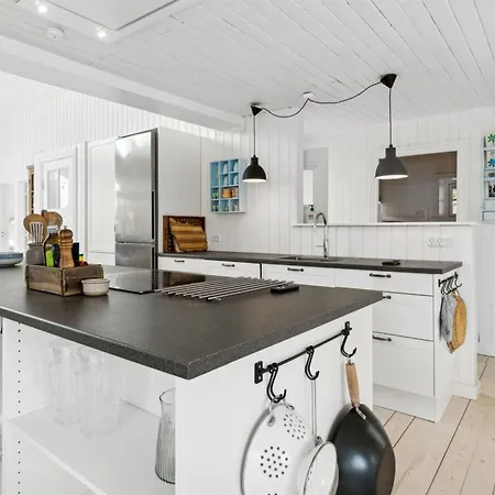 Tarje - 320m From The Sea By Interhome *